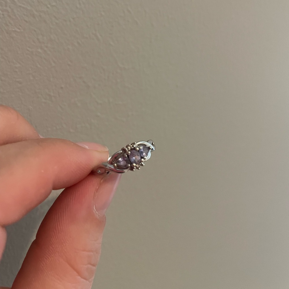 Tanzanite ring size 7.5 10k gold diamond accent